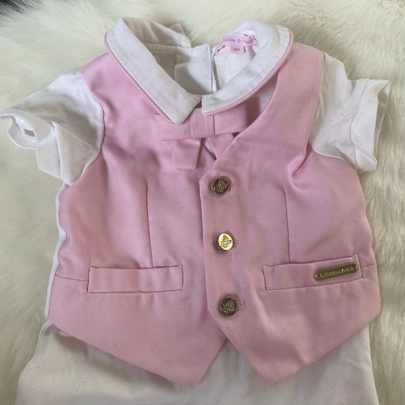Pink and white formal onesies and white shoes - Picture 3 of 10
